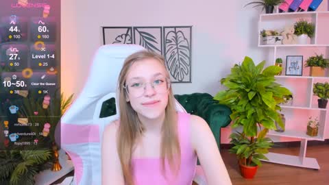 Snapshot of layriantavee chatting on 02/01/25, 02:02 layriantavee online show from 02/01/25, 02:02