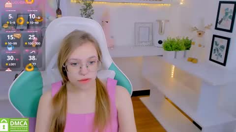 Snapshot of layriantavee chatting on 02/10/25, 06:53 layriantavee online show from 02/10/25, 06:53