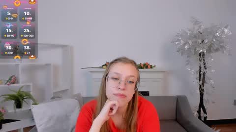 Snapshot of layriantavee chatting on 03/09/25, 01:37 layriantavee online show from 03/09/25, 01:37