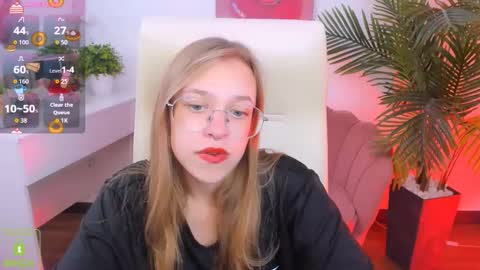 Snapshot of layriantavee chatting on 09/11/25, 06:13 layriantavee online show from 09/11/25, 06:13