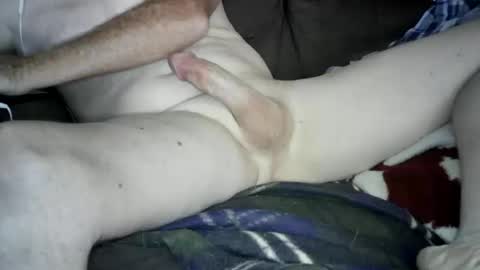 Snapshot of laytonbonner chatting on 10/19/25, 06:47 laytonbonner online show from 10/19/25, 06:47