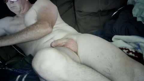 Snapshot of laytonbonner chatting on 11/08/25, 04:23 laytonbonner online show from 11/08/25, 04:23