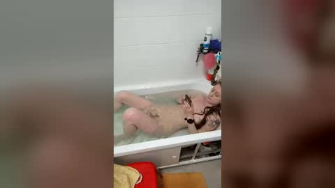 lazy_dazzy online show from 07/26/26, 08:16
