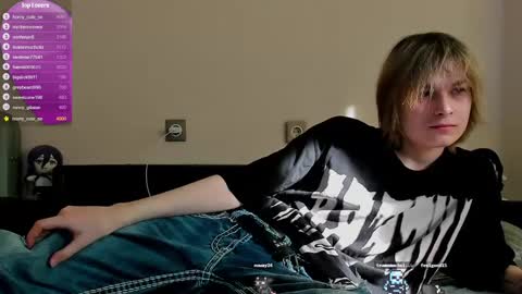 Snapshot of lazydarkknight chatting on 03/01/25, 08:34 Alex online show from 03/01/25, 08:34
