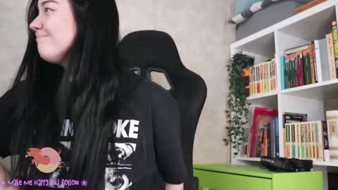 Snapshot of lazynut chatting on 03/07/26, 04:31 Lisa online show from 03/07/26, 04:31