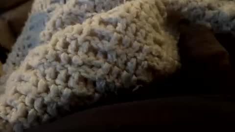 Snapshot of lc6173 chatting on 03/10/25, 07:40 lc6173 online show from 03/10/25, 07:40