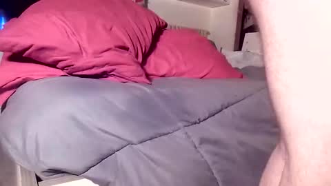 Snapshot of lcm22 chatting on 01/06/26, 12:58 lcm22 online show from 01/06/26, 12:58