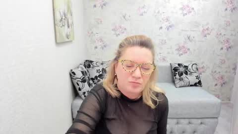 Snapshot of lea_fruit chatting on 01/18/25, 08:31 Lea online show from 01/18/25, 08:31