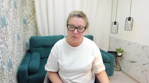 Lea online show from 05/16/26, 05:04