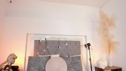 lea_walkerr online show from 02/27/26, 08:09