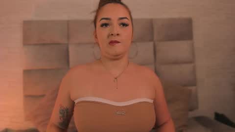 lea_walkerr online show from 06/19/26, 07:17