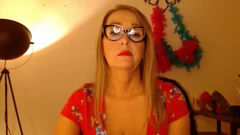 Snapshot of leadesire chatting on 02/16/26, 03:08 LEA online show from 02/16/26, 03:08