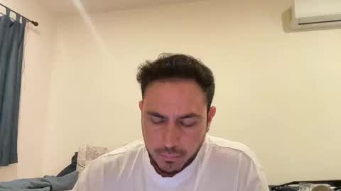 leafar_volkov online show from 12/20/25, 12:40