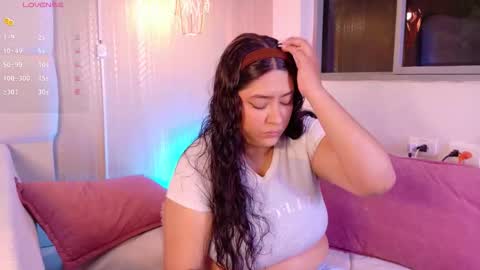 Leah online show from 10/01/25, 03:07