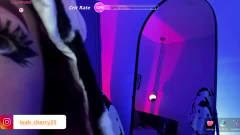 Snapshot of leah_cherry chatting on 05/18/26, 04:07 Leah online show from 05/18/26, 04:07