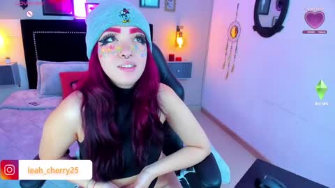 Snapshot of leah_cherry chatting on 06/01/26, 10:00 Leah online show from 06/01/26, 10:00