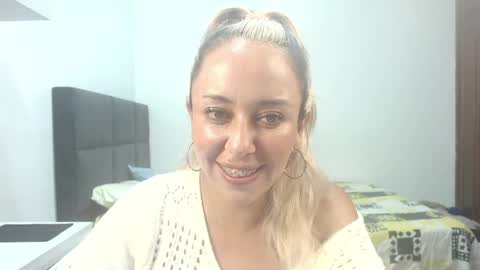 Snapshot of leah_susman chatting on 03/19/26, 03:54 leah_susman online show from 03/19/26, 03:54