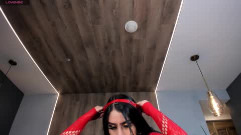 leahlombardi_ online show from 11/30/25, 03:21