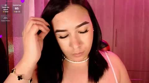 leah online show from 11/30/25, 01:31