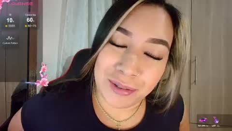 Snapshot of leahtemptation chatting on 07/12/26, 09:11 leah online show from 07/12/26, 09:11