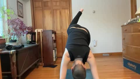 Snapshot of leahwilde chatting on 02/07/25, 09:15 Lee online show from 02/07/25, 09:15