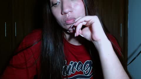 Snapshot of leanaalhub chatting on 12/12/24, 10:45 leanaalhub online show from 12/12/24, 10:45