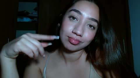 Snapshot of leanaalhub chatting on 12/14/24, 03:51 leanaalhub online show from 12/14/24, 03:51