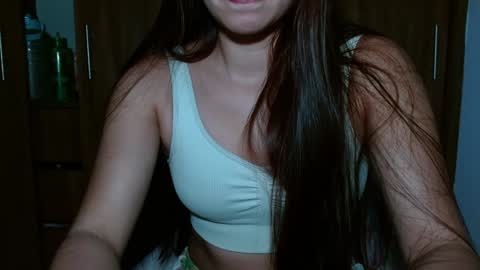 Snapshot of leanaalhub chatting on 02/02/25, 04:15 leanaalhub online show from 02/02/25, 04:15