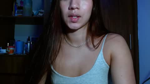 Snapshot of leanaalhub chatting on 02/21/25, 07:34 leanaalhub online show from 02/21/25, 07:34