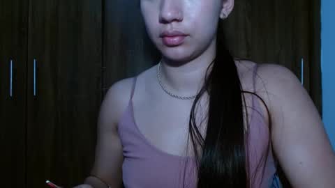 Snapshot of leanaalhub chatting on 02/25/25, 04:46 leanaalhub online show from 02/25/25, 04:46