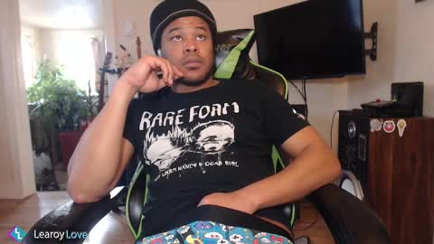 Snapshot of learoy chatting on 02/18/25, 11:52 Learoy online show from 02/18/25, 11:52