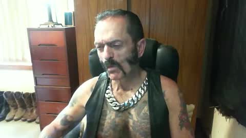 leathergreaser online show from 01/09/25, 02:01