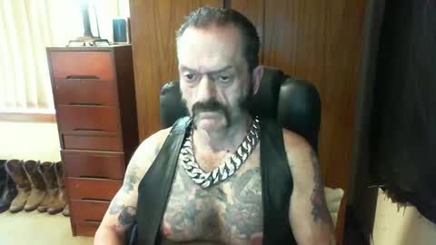 leathergreaser online show from 01/10/25, 05:58