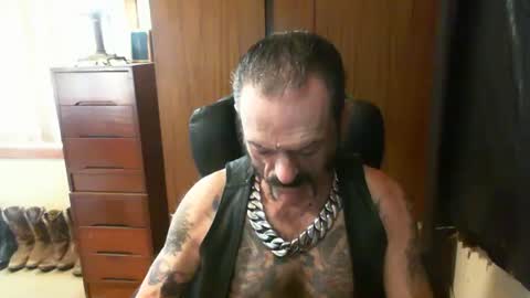 leathergreaser online show from 02/16/25, 07:26