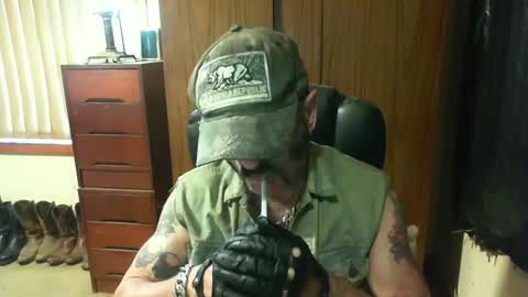 leathergreaser online show from 02/22/25, 11:24