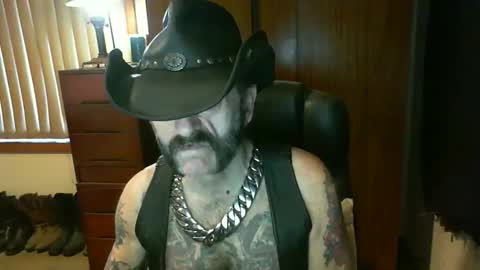 leathergreaser online show from 09/14/25, 08:41