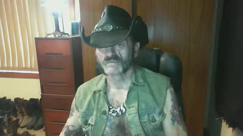 leathergreaser online show from 03/23/26, 08:57