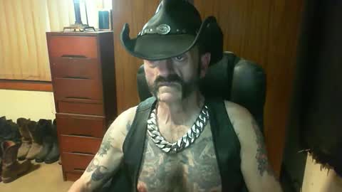 leathergreaser online show from 04/10/26, 08:19