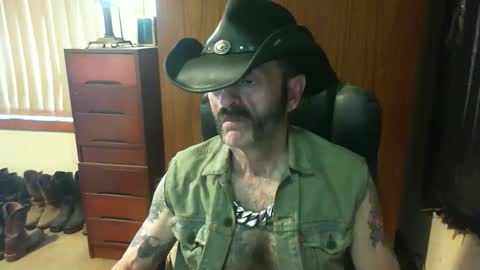 leathergreaser online show from 04/12/26, 01:54