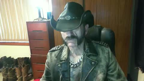 leathergreaser online show from 05/15/26, 09:11