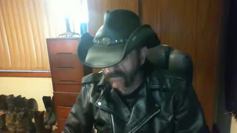 leathergreaser online show from 05/29/26, 08:51