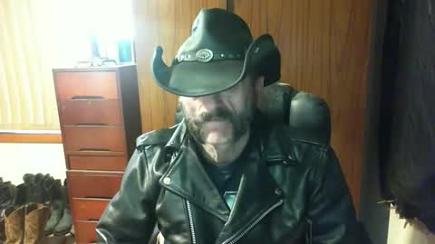 leathergreaser online show from 06/04/26, 09:21