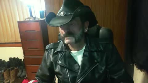 leathergreaser online show from 06/08/26, 07:03
