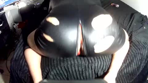 Snapshot of leatherman31 chatting on 03/03/26, 06:14 leatherman31 online show from 03/03/26, 06:14