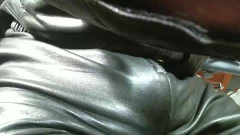 Snapshot of leathermotocross001 chatting on 03/02/26, 06:48 Leathermotocross online show from 03/02/26, 06:48
