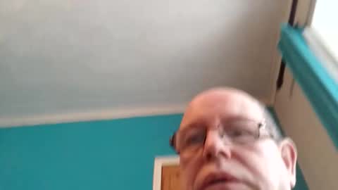 Snapshot of leatherpants68 chatting on 02/01/26, 11:42 leatherpants68 online show from 02/01/26, 11:42