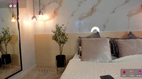    online show from 09/10/25, 11:16