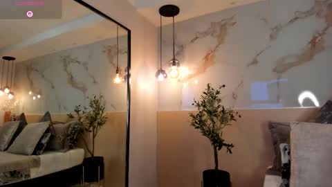    online show from 10/01/25, 11:11