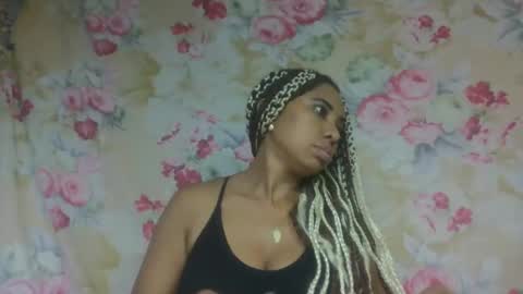 leatiana online show from 04/30/26, 05:52