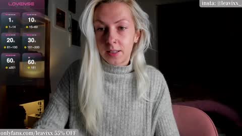 Snapshot of leavixx chatting on 12/22/24, 05:53 LeaVixx online show from 12/22/24, 05:53